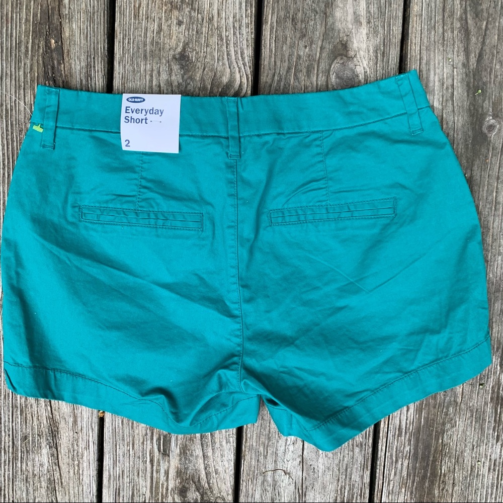 Old Navy green Everday short- 2- NWT - Picture 3 of 3